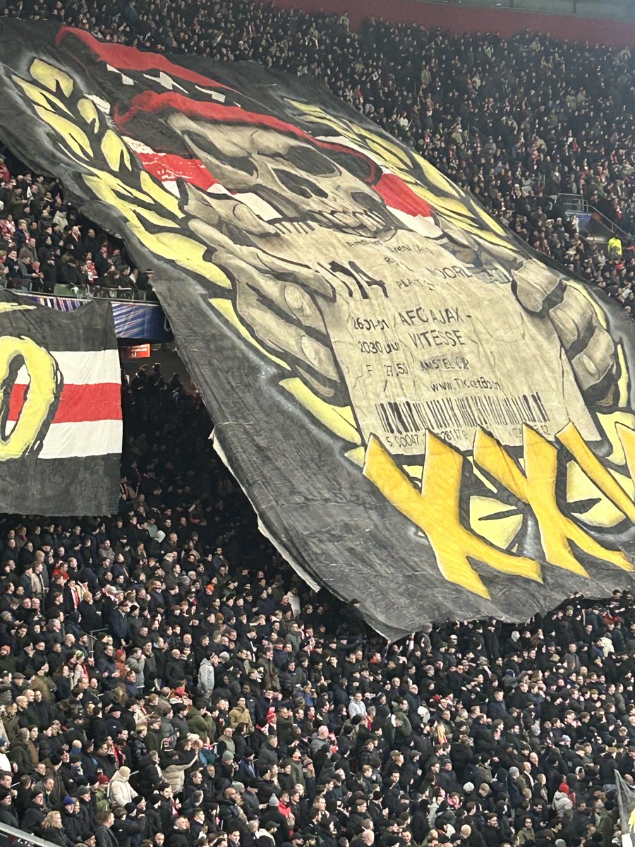 MarcelTazelaar's tweet image. Ajax Ultras XXV #ajaoly #vak410 #fside