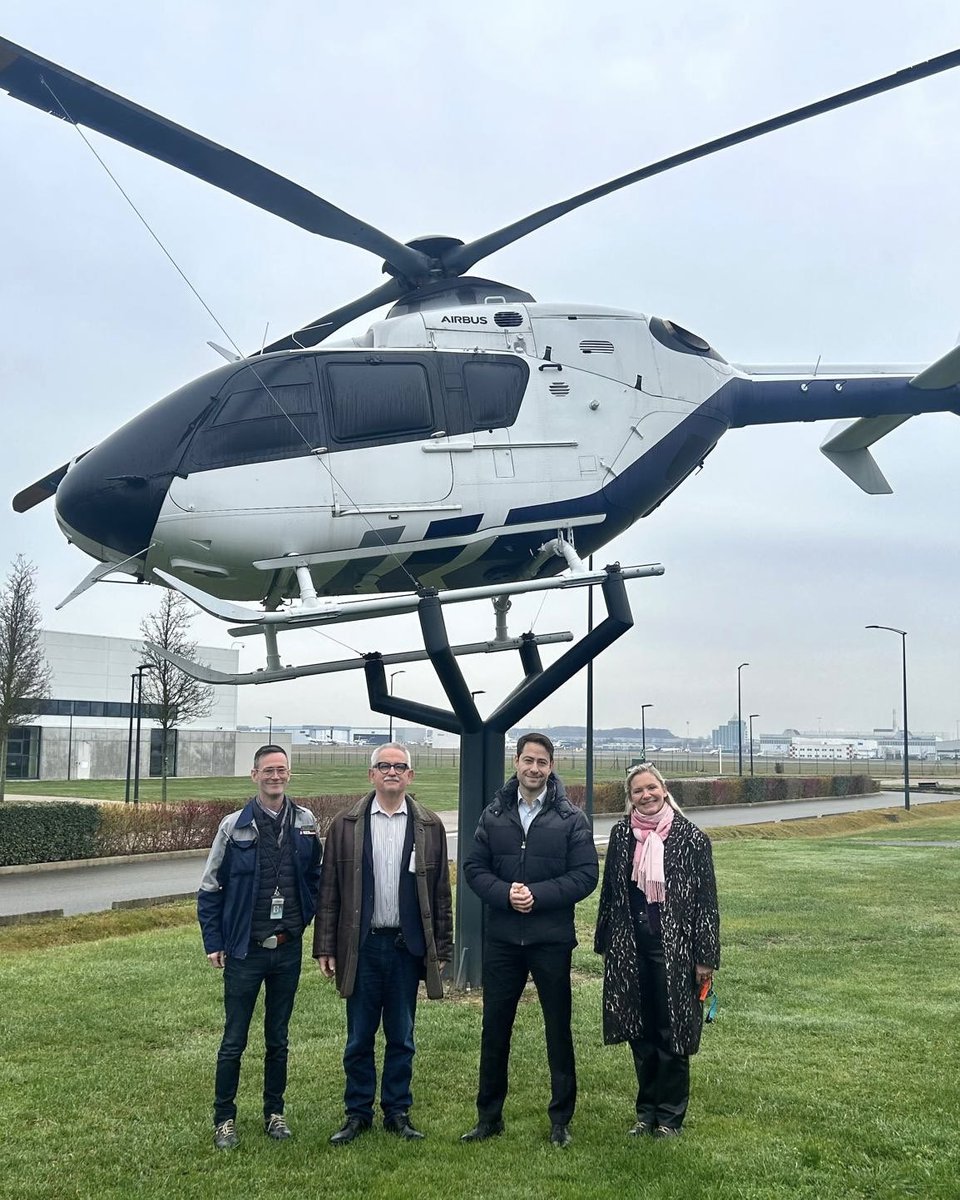 Adam Pustelnik tweet media