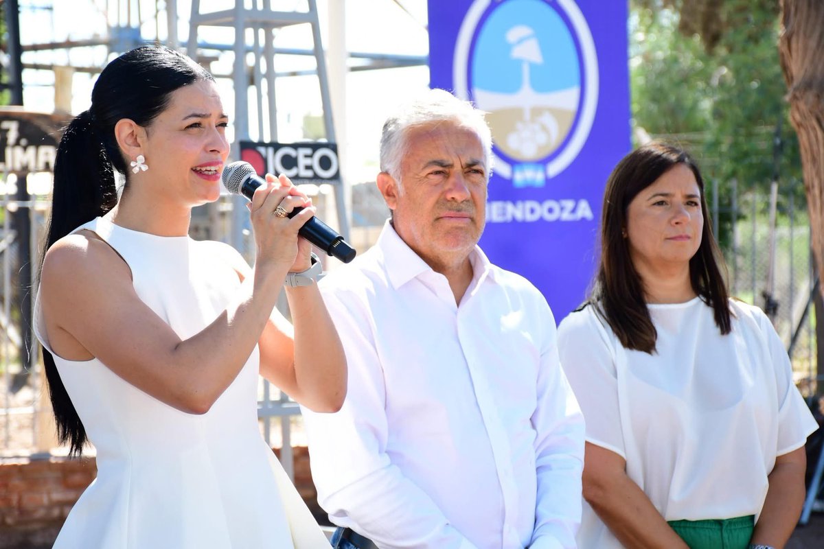 Flor Destéfanis tweet media