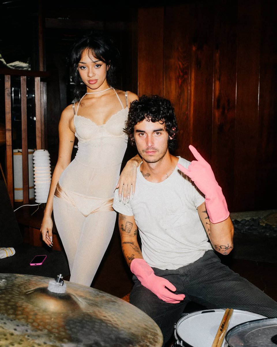 wallows archive tweet media