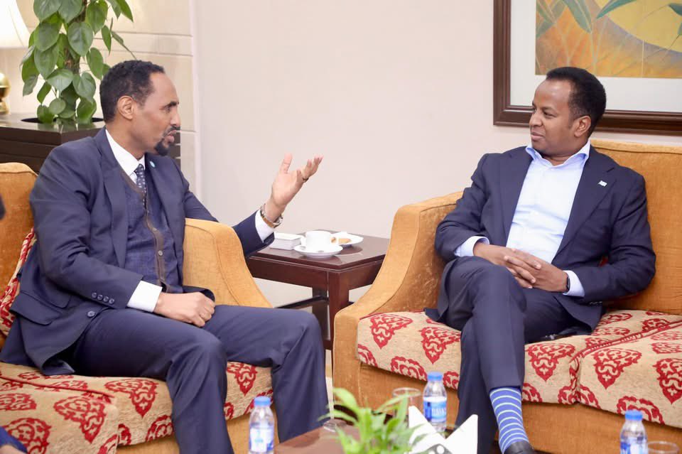 AbdisalamDhaay's tweet photo. Arrived in New Delhi, India, to take part in the Arab–India Foreign Ministers’ Meeting. Engaging to strengthen political dialogue, expand economic cooperation, and advance South–South partnerships. https://t.co/x354eHwp7d