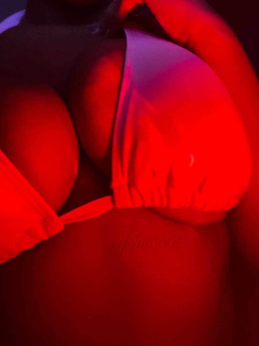 Queen Lola🌺FINDOM tweet media