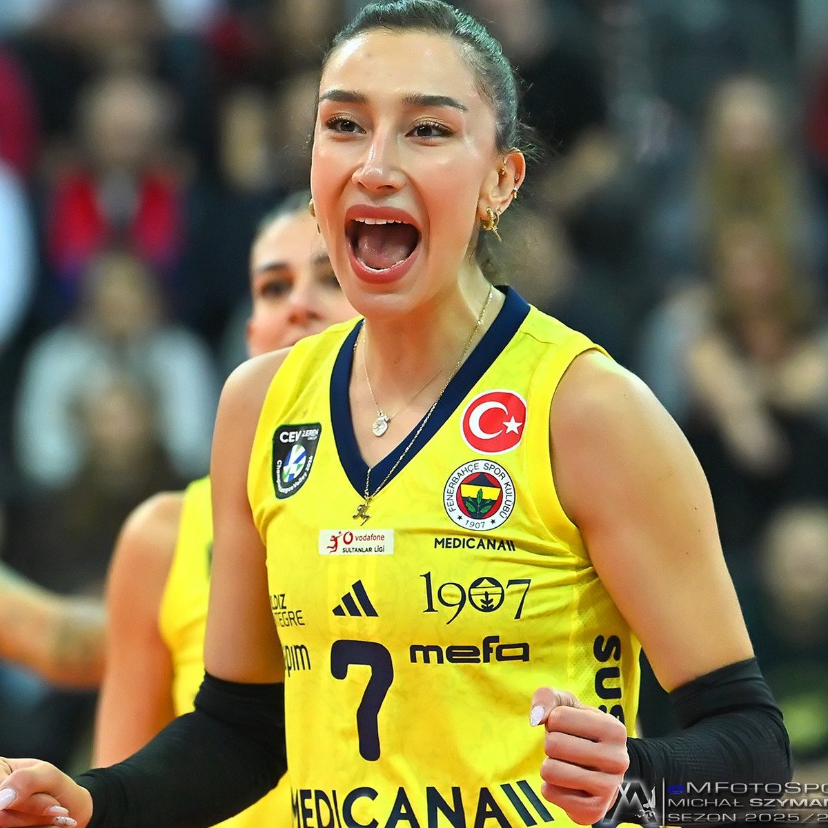 ⚡️ Hande Baladın x Benfica ( 3 Set )

13/27 %48h, 3 hata, 2 bloklanma
3 blok, 1 ace
%92 pm, %64 mm ( 25 manşet )
17 sayı, +12 WL