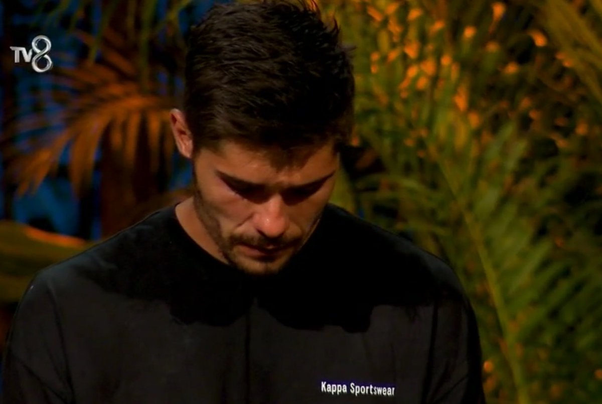 Kendini yalnız hissettiğinde elini kalbine götür her zaman oradayız ! 

#survivor2026 #BarışMuratYağcı