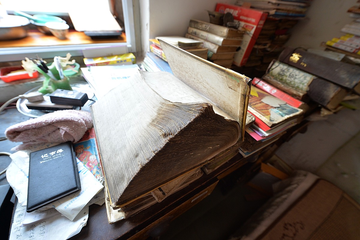 clarke_colten's tweet image. "Sort out old items, free up space u0026 joy!  From forgotten books to unused decor—let go what doesn’t spark joy, keep what warms your heart. Small declutter, big fresh start!  #OldItemSorting #DeclutterJoy"