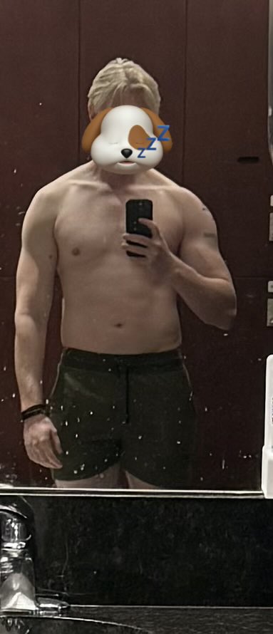 Dolph's Parlor tweet media