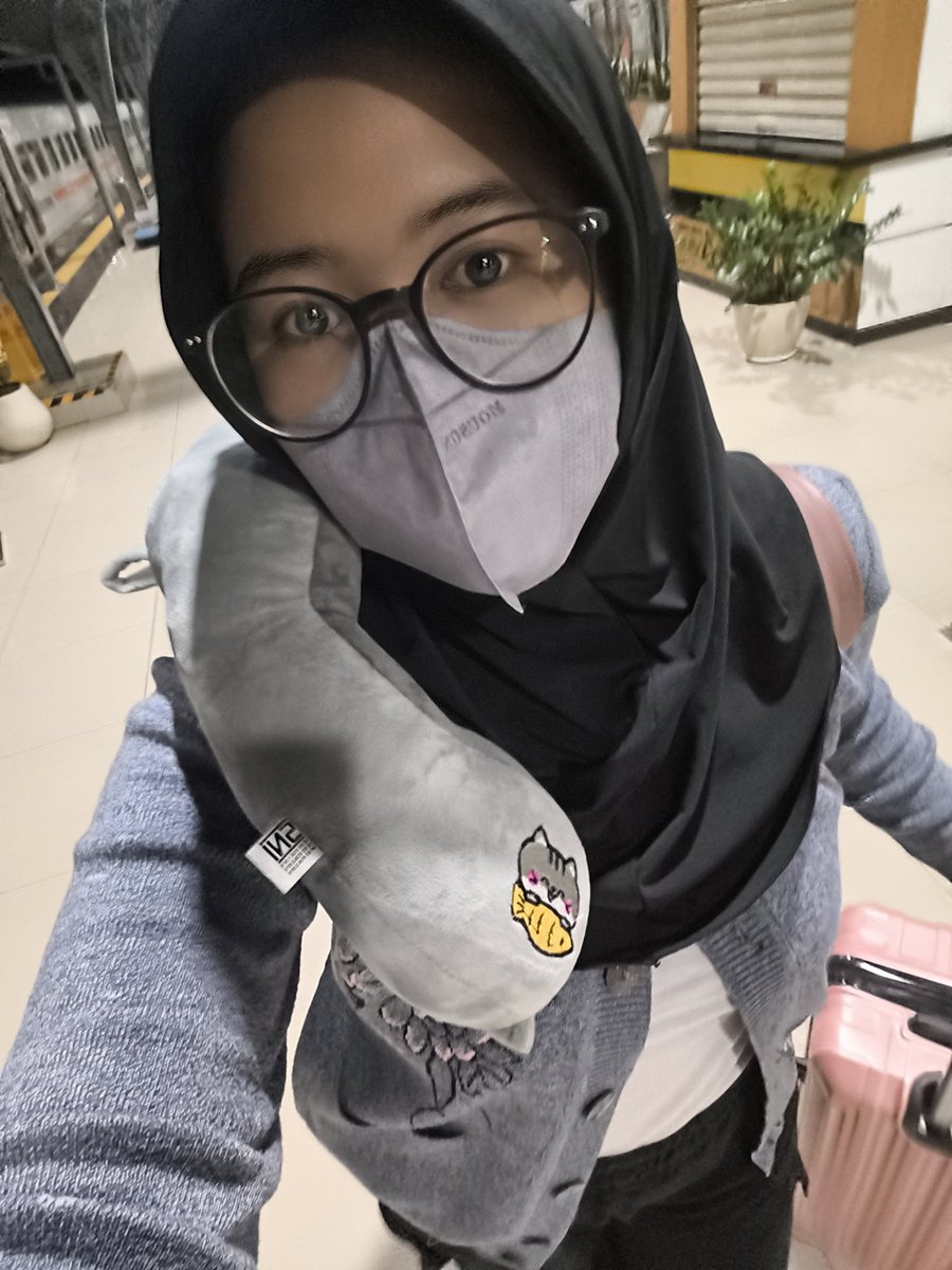 cha 🐥 tweet media