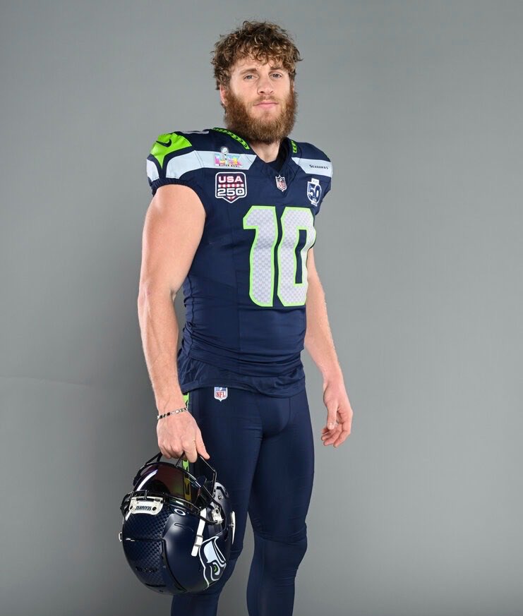 NFL Fashion Advice tweet media