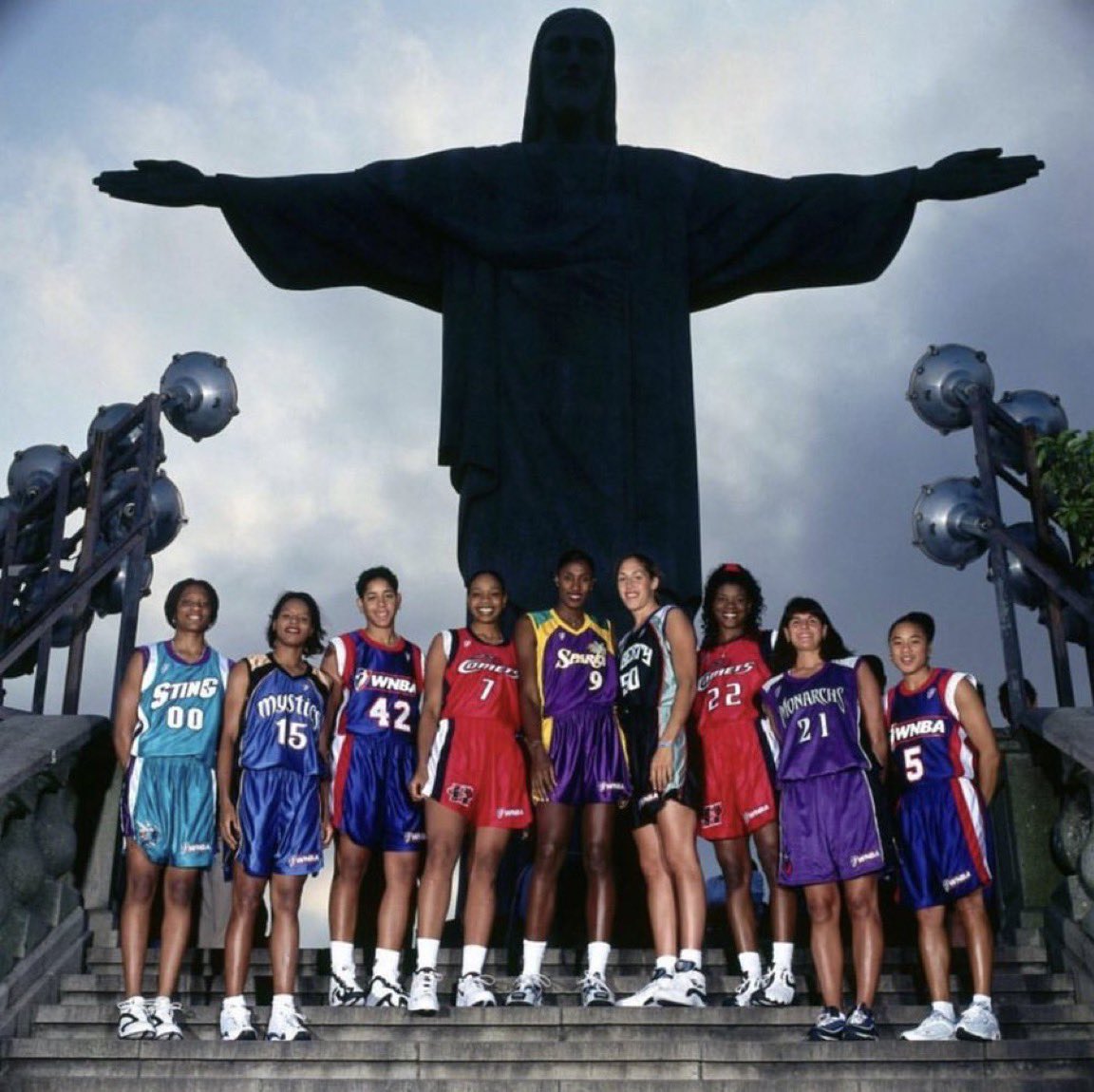 Vintage WNBA tweet media