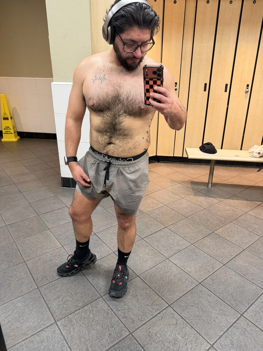 EricBreeze's tweet photo. Everybody at the gym look nice and then there’s me a hot mess🥹 https://t.co/zA1fgrkzCZ
