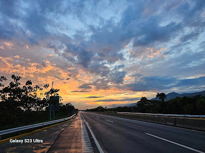 El atardecer es el momento del dia
cuando el mundo es más hermoso