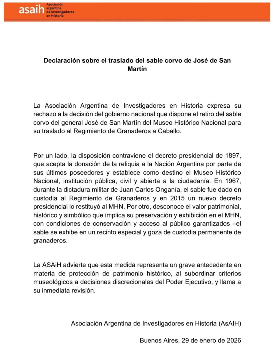 norabar's tweet image. Comunicación de la Asociación Argentina de Investigadores en Historia por el traslado del sable corvo de San Martín👇