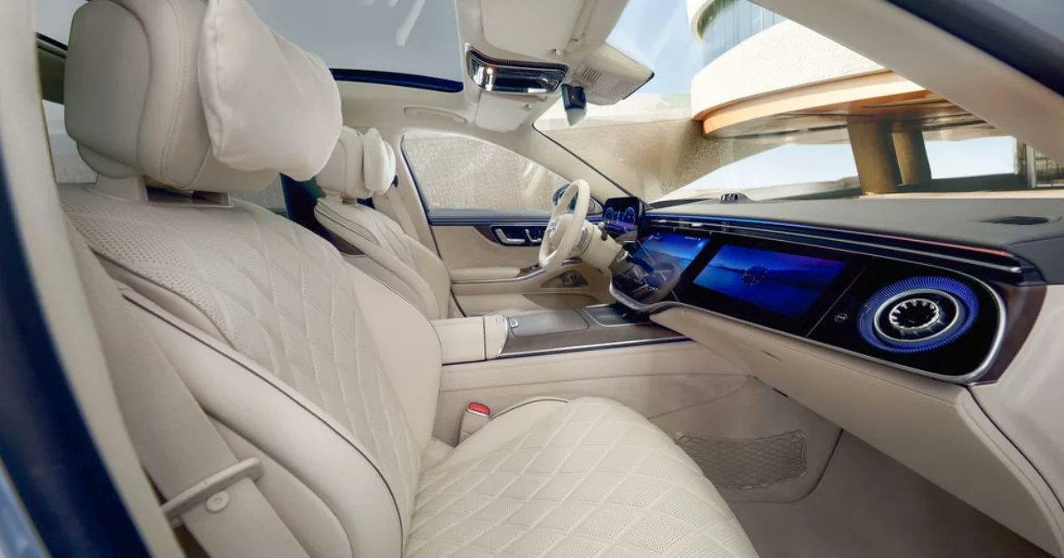motorrove's tweet photo. 2027 Mercedes-Benz S-Class Debuts with Massive Engineering Overhaul and Hyperscreen Integration
https://t.co/1HHfmR1gHO https://t.co/M5KOmWfl5Q