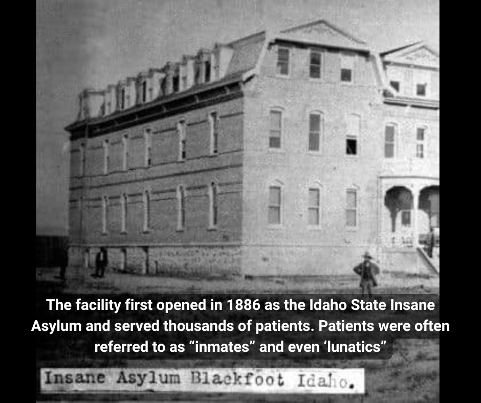 EastIDNews's tweet image. One of Blackfoot’s most notorious rumors refuses to stay buried. Pun fully intended. The question remains: Is State Hospital South haunted?...

eastidahonews.com/2026/01/fact-o…

Article by Lisa Lete #EastIdahoNews #GhostStories