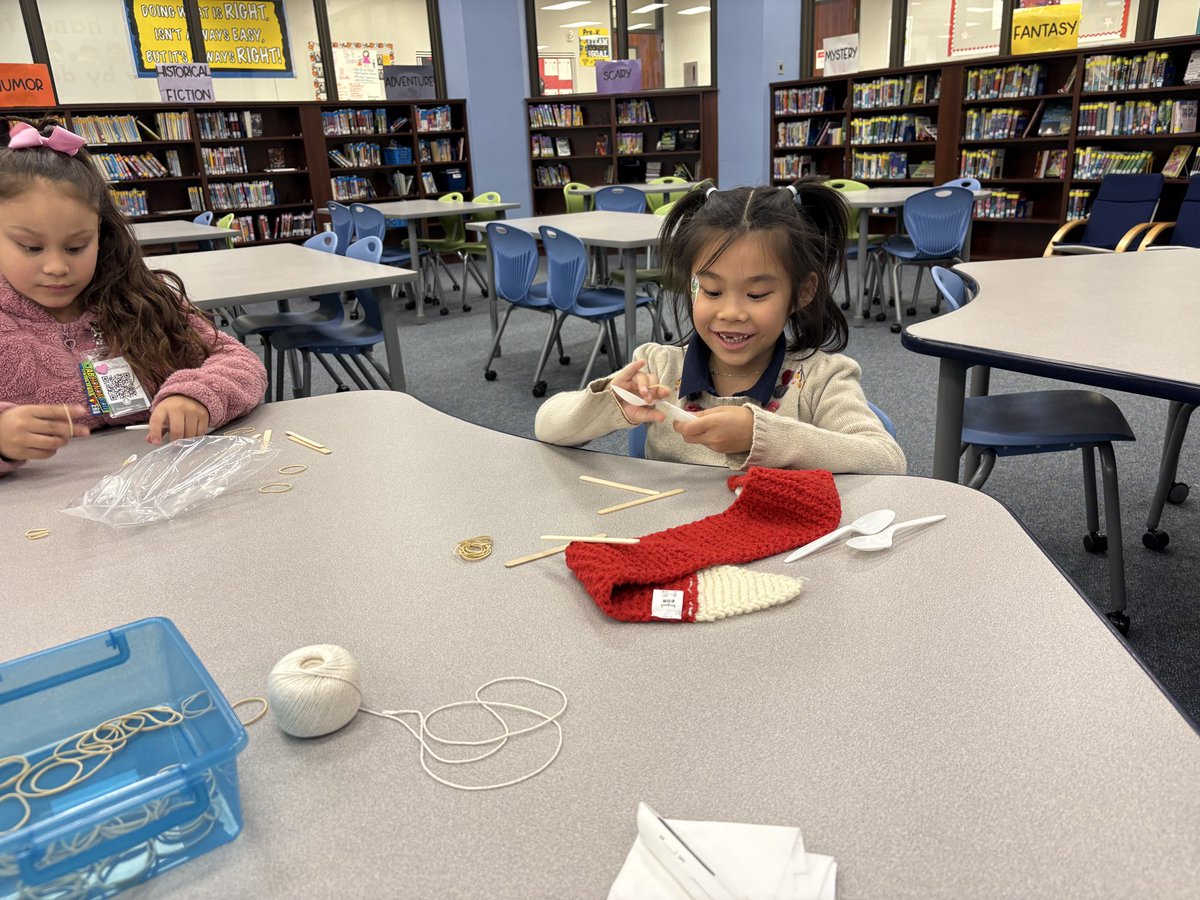 HicksLibrary's tweet image. Designing a catapult like the squirrels made in Adam Rubin’s hilarious book Those Darn Squirrels #1stgrade #STEM @HicksTigers @Alief_AdvAcad