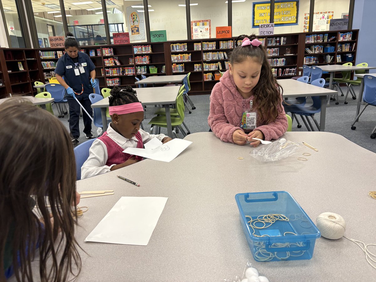 HicksLibrary's tweet image. Designing a catapult like the squirrels made in Adam Rubin’s hilarious book Those Darn Squirrels #1stgrade #STEM @HicksTigers @Alief_AdvAcad