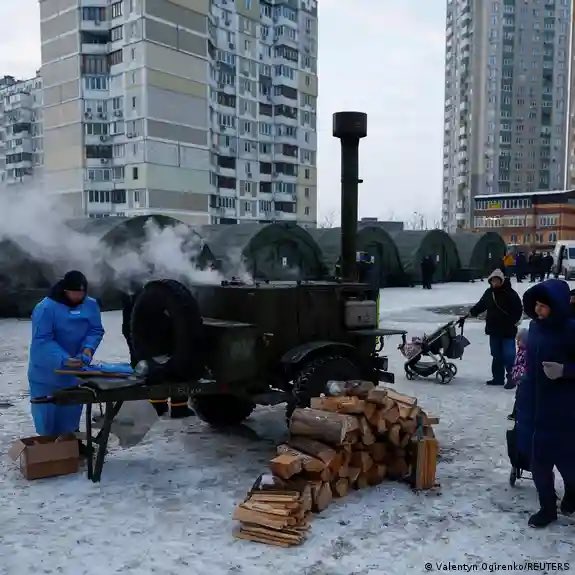 maria_avdv's tweet image. Living close to Russia taught me one thing: never trust Russia.
We live in constant blackouts and freezing homes because of Russia.

They “agreed” not to hit Kyiv for a week. So I charged everything, filled water, and got ready.

Never trust Russia. Ever.