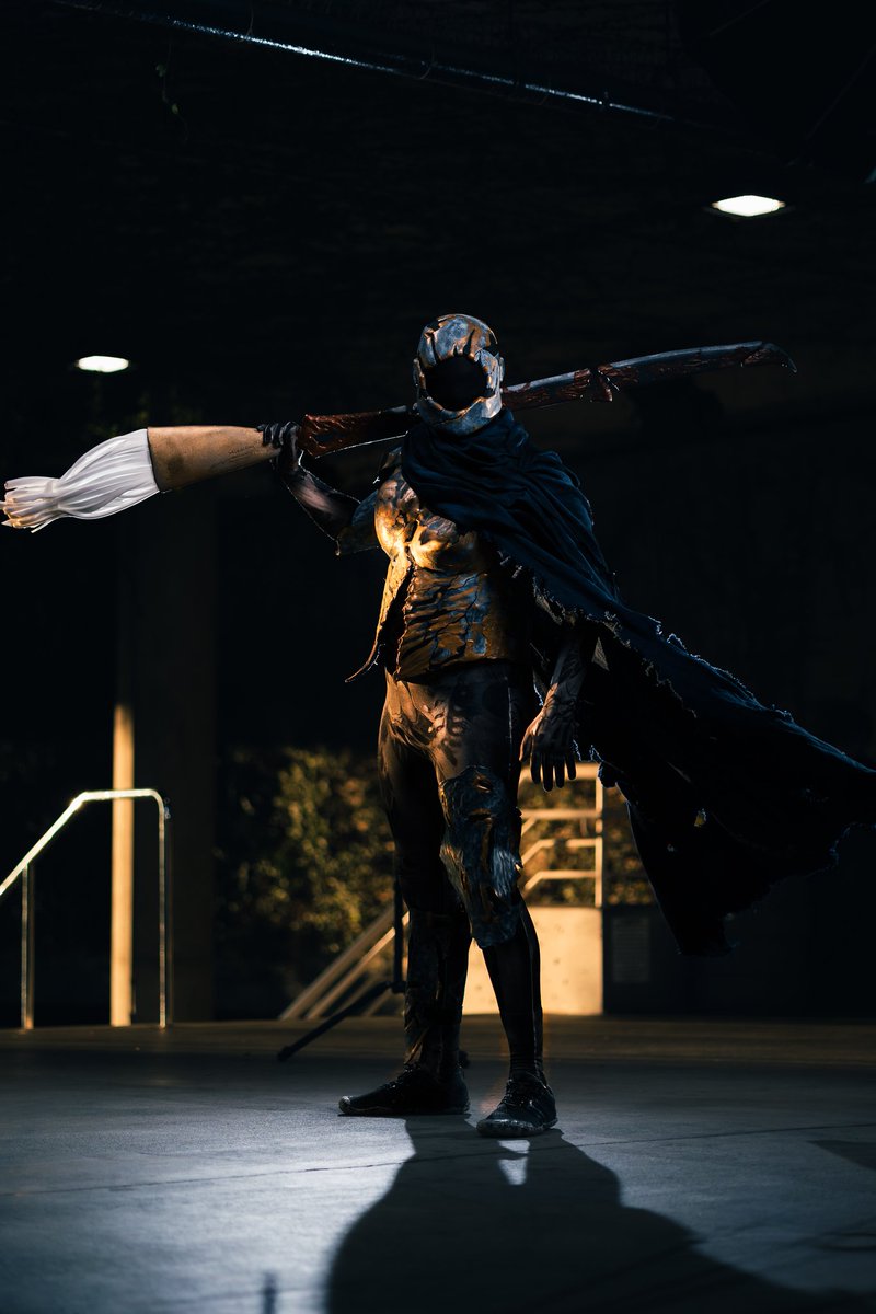 Goff Cosplay tweet media