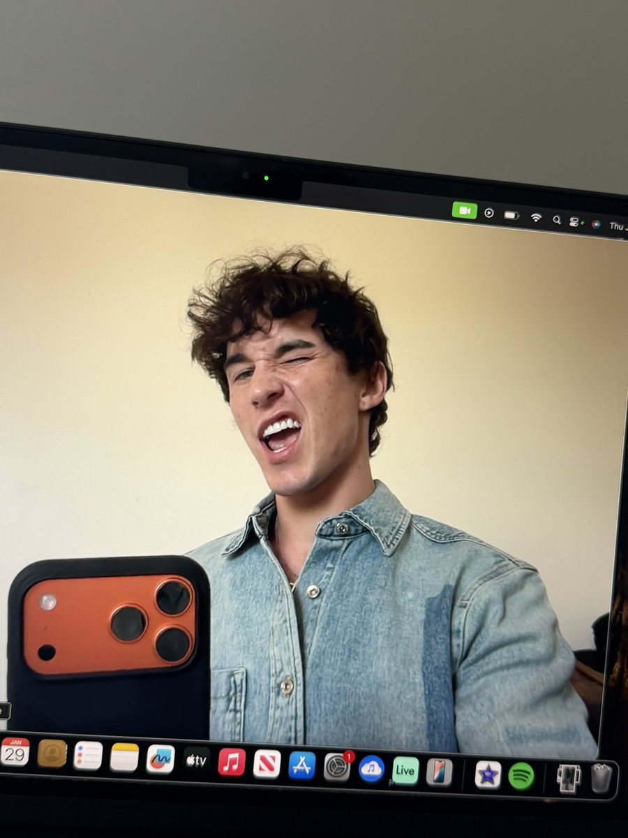 Hunter Rowland tweet media