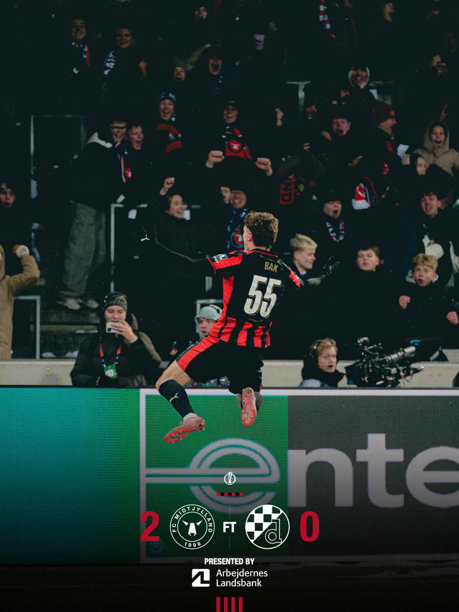 fcmidtjylland's tweet photo. 3 point og en tredjeplads i ligafasen ⭐

Hvilken præstation, Midtjylland! ⚫🔴

#FCMDIN https://t.co/OsysUPggHi