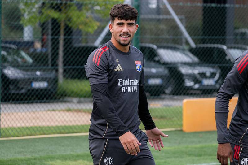 Camsoo_'s tweet image. La célébration d’Alejandro Gomes Rodriguez veut TOUT DIRE 🤫

Réveille toi sur son cas Paulo 

(Pas pour rien s’il est toujours surclassé)

#TeamOL #OLPAOK