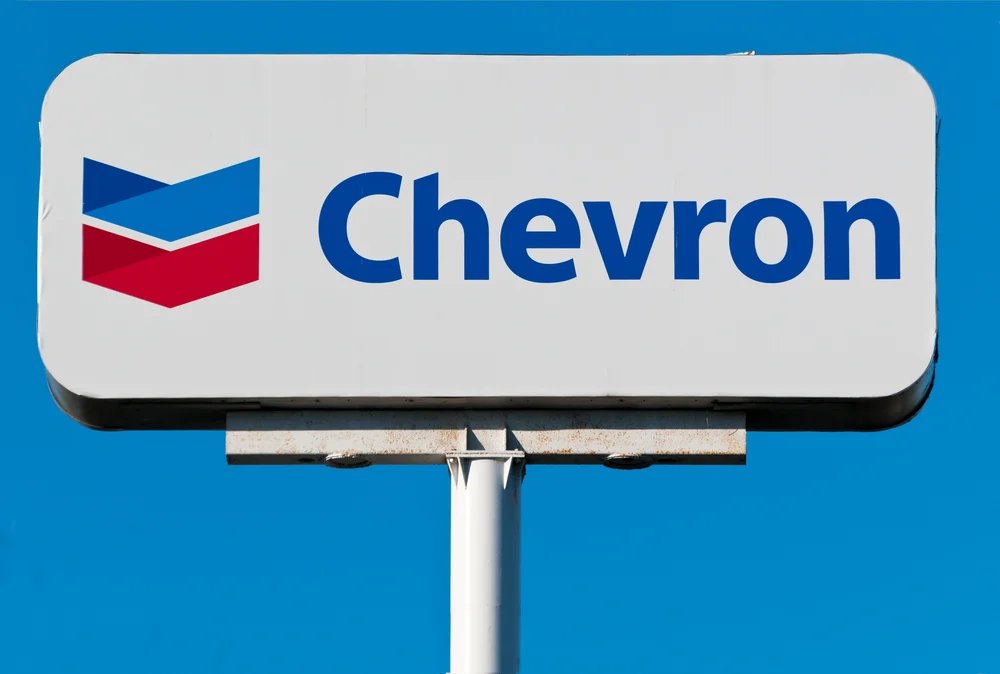 Si nos vamos  a hermanar de una vez le ponen el amarillo a chevron...
