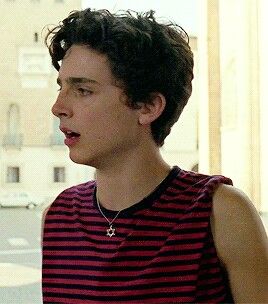 povchlmet's tweet photo. i can't stop thinking about the necklace. https://t.co/O9CiVDXN9a