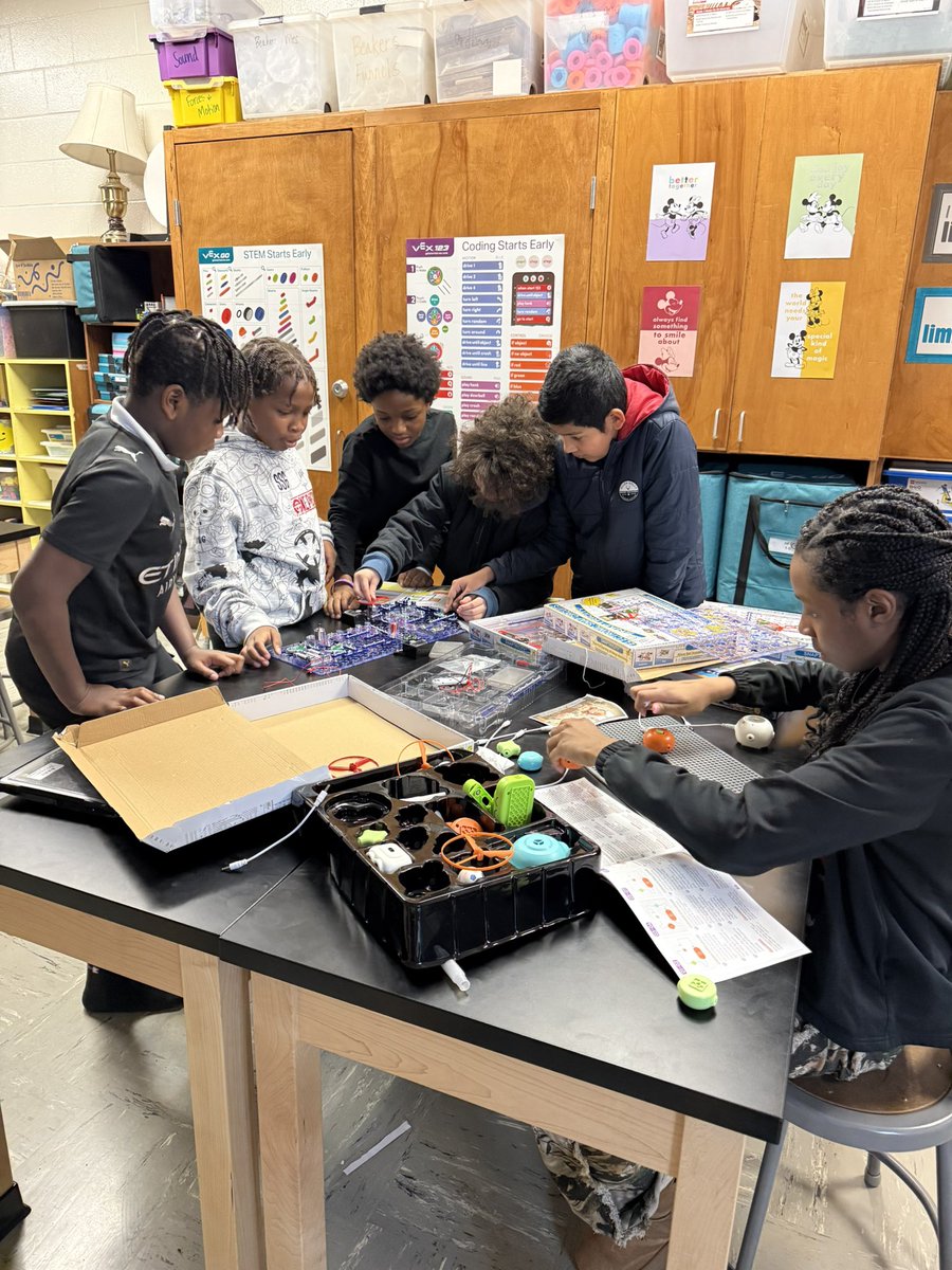 Hickory Flat Elementary School tweet media