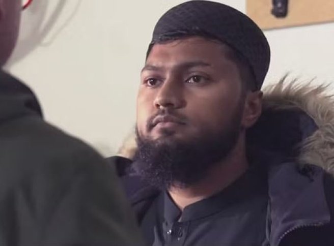 Imam of Brescia in Italy: "A 9 year old girl can get married. The Koran says so." We cannot live with these primitive barbarians.