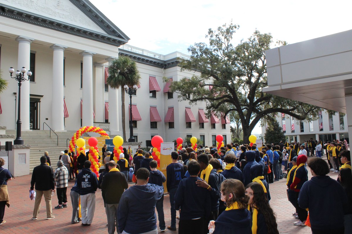 AFPF_FL's tweet photo. Thank you to Representative @JenniferCanady_ for coming out to our National School Choice Capitol Rally today and speaking to our amazing crowd. @LIBREInstitute @ntlschoolchoice https://t.co/LXu7p7tGGQ