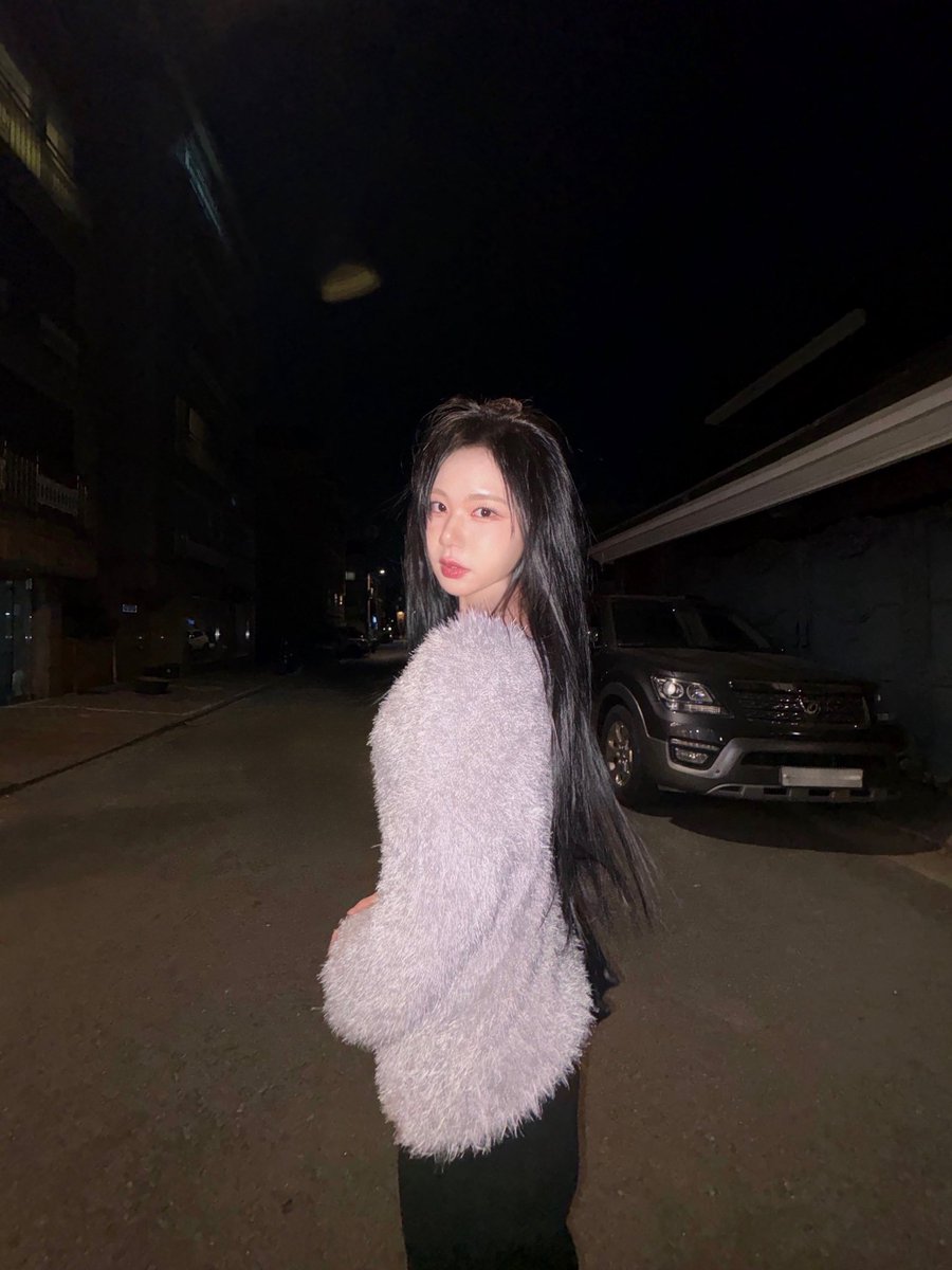 📸  ⋮  29.01.26

⋆⠎ <a href="/BADVILLAIN_twt/">BADVILLAIN</a>  ⋮  #HUE #휴이 #BADVILLAIN #배드빌런  ❦

BADVILLAIN a partagé deux photos de HU'E

"Passez une bonne journée VILLAIN-ON 💜"