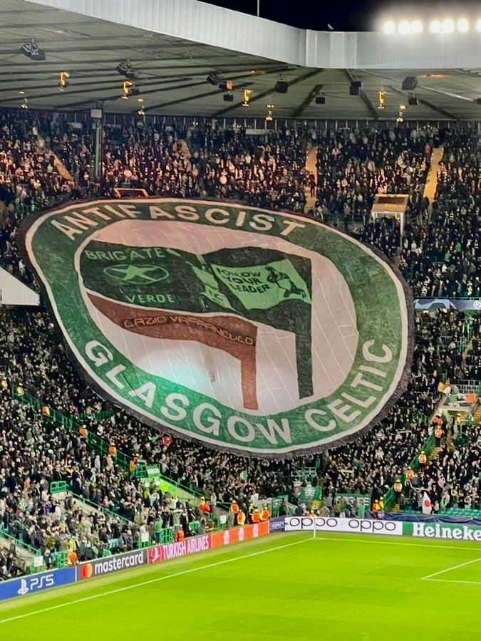IrishUnity's tweet photo. celtic advance https://t.co/WoErJka51X