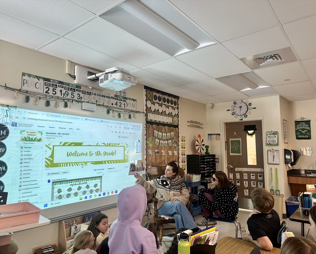 Our Mystery Reader stopped in today to surprise the birthday girl 🥳🎂