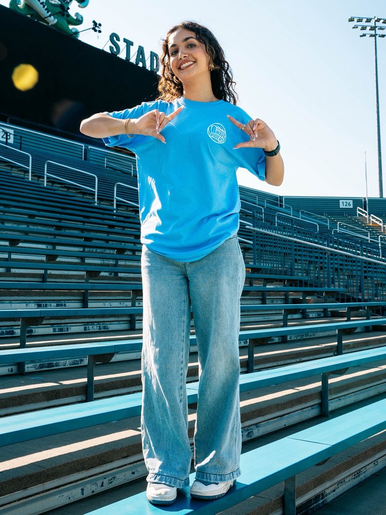 tuwaveriders's tweet photo. All new Wave Riders members receive this T-shirt 🌊

Pick up at any basketball or baseball game.

#RollWave🌊 https://t.co/wubrGpP98j