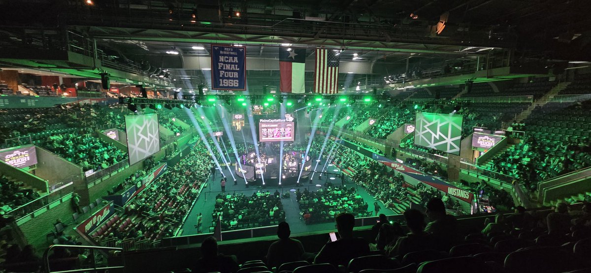 Kyle (@kylecritical) on Twitter photo 