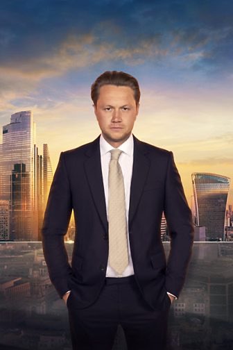 why is there just a photo of Dean from last year in the background 💀 #TheApprentice