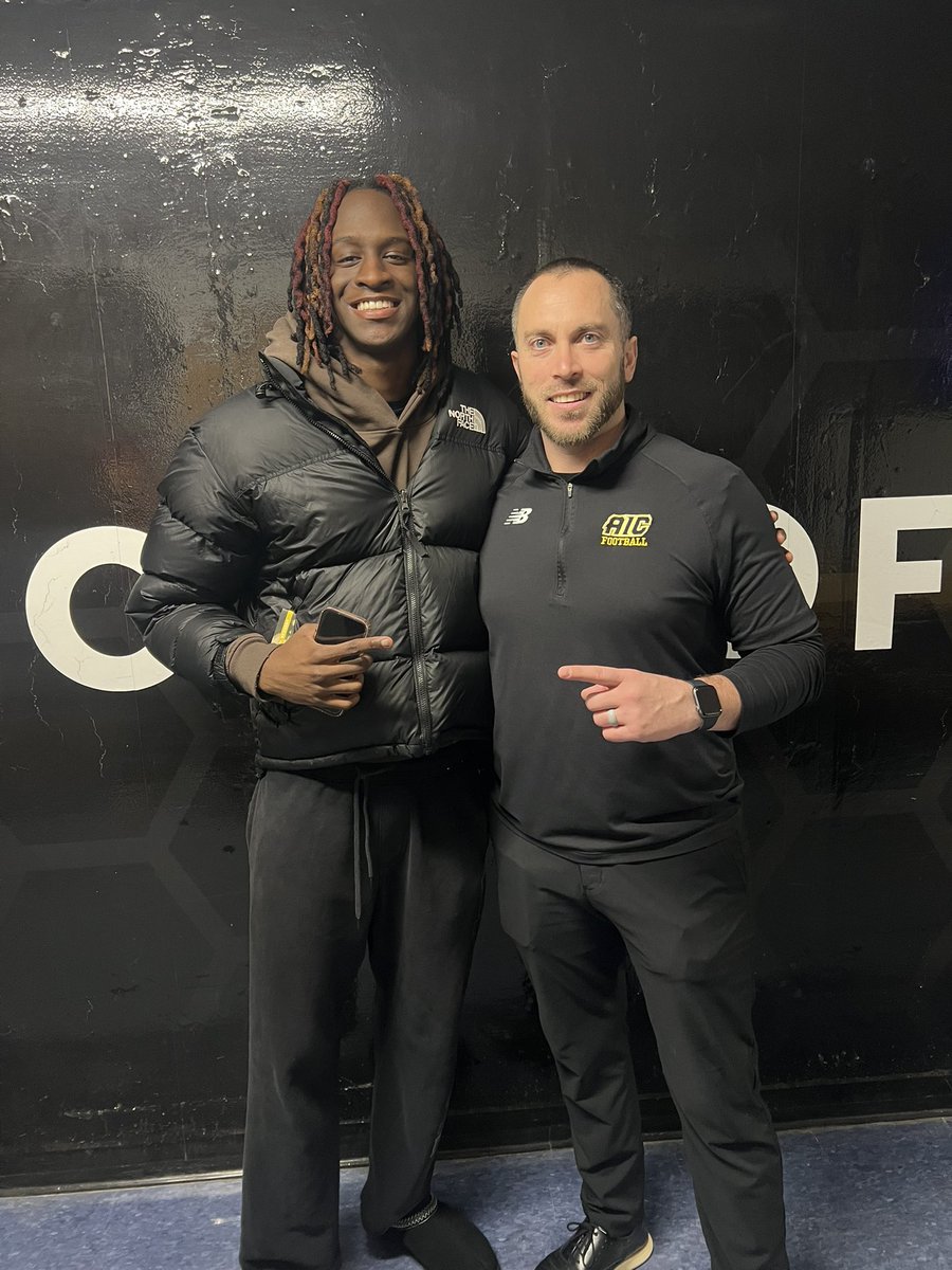 JalenMatthew4's tweet photo. I wanna thank @CoachChipka @CoachAjLocke For Offering Me A Roster Spot At @AICFootball Blessed For The Opportunity To Play DII Ball AGTG 🙏🏽 #GoYellowJackets 

@CoachTyler21 @CoachRMT @StratfordFootb1 https://t.co/opitPHIsXA