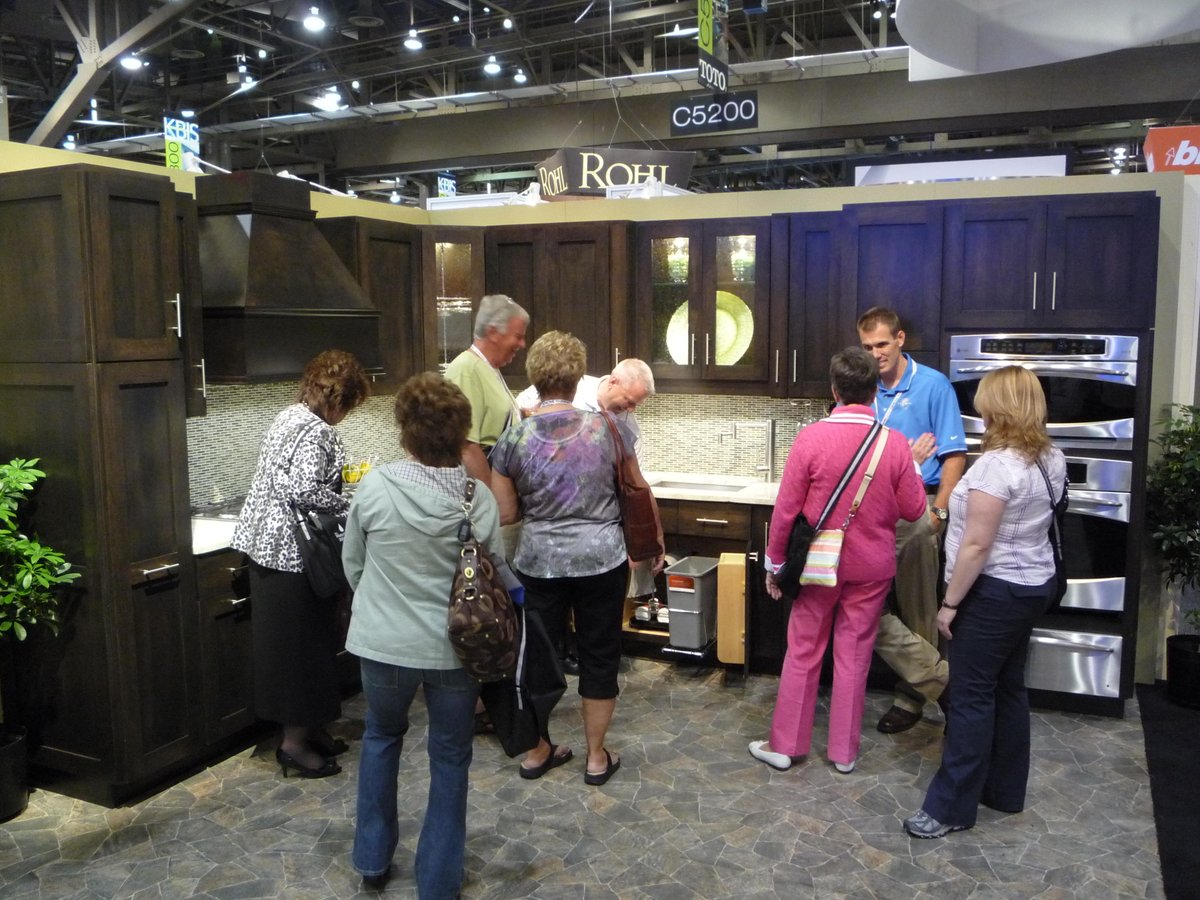 Rev-A-Shelf tweet media