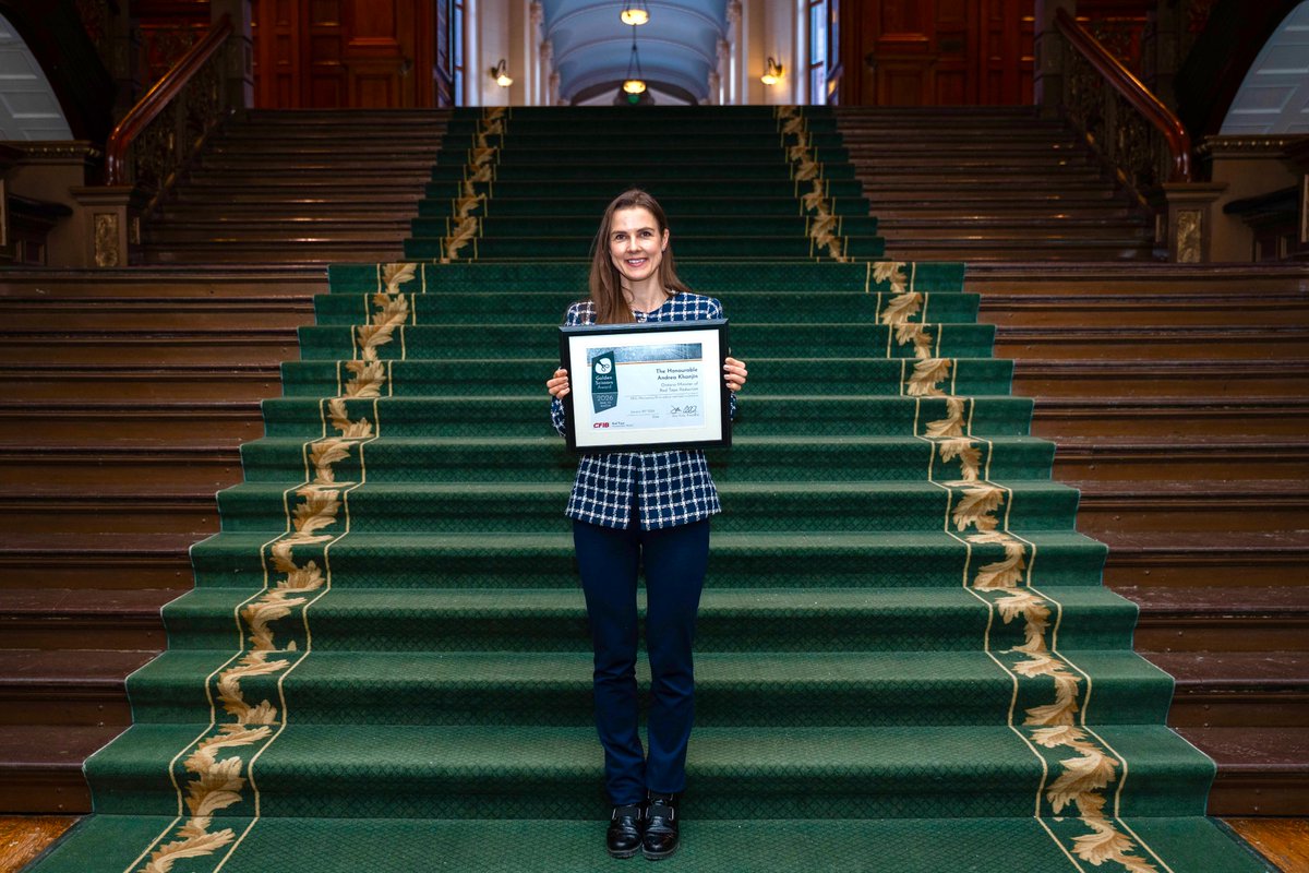 As part of our 17th annual Red Tape Awareness Week™, <a href="/CFIB/">Dan Kelly</a> today awarded Hon. <a href="/Andrea_Khanjin/">Andrea Khanjin</a> (Minister of Red Tape Reduction) with a “One to Watch” Golden Scissors Award for REGi (Regulatory Intelligence). 

Launched last year, REGi was created by the Ontario government to