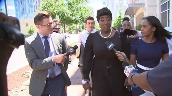 #BREAKING: Former #CLTCC member Tiawana Brown has agreed to a plea deal with the feds in her wire fraud case. 

According to court documents, she has agreed to plead guilty to the conspiracy charge. 

Next, she will have a hearing where a judge has to approve the deal <a href="/wsoctv/">WSOCTV</a>