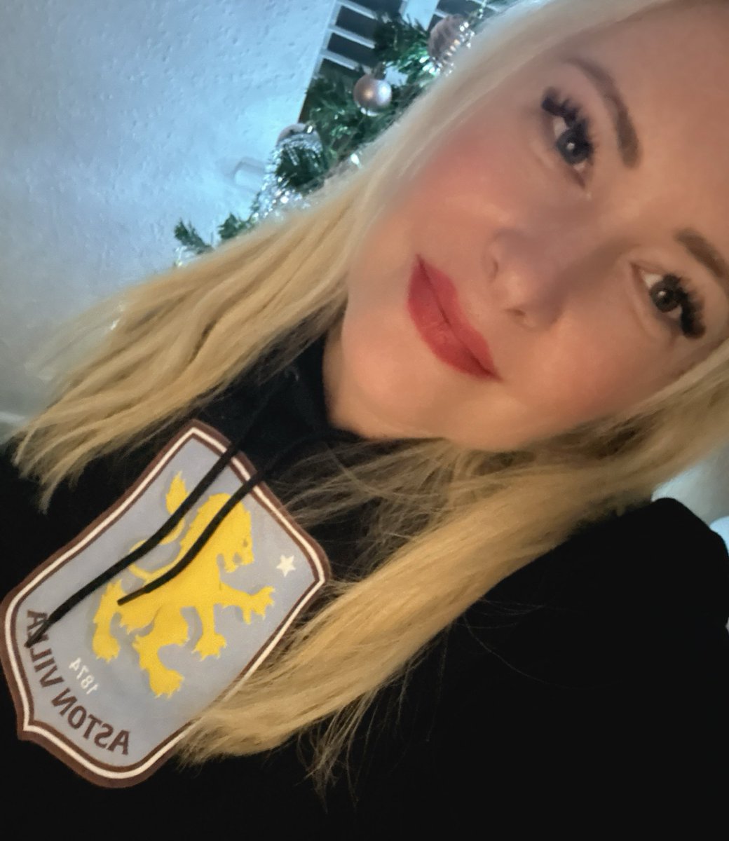 Stephanie Orange 🍊 tweet media