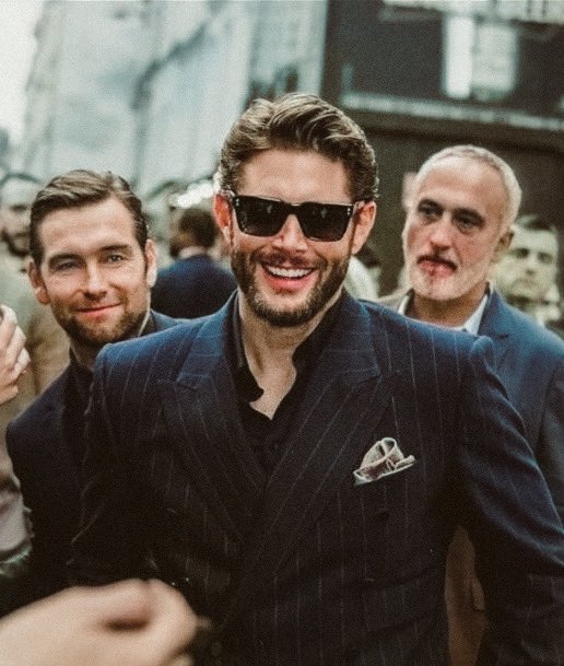 jjckles's tweet image. he's so hollywood