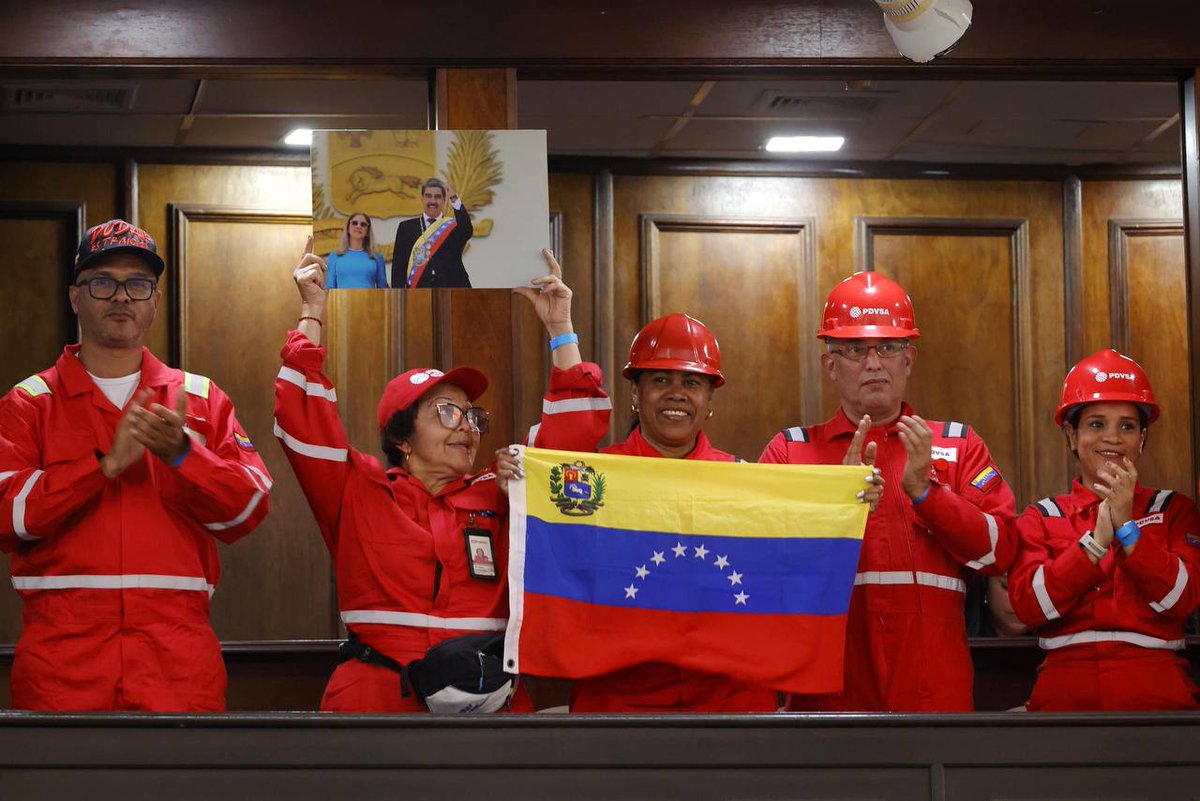 #NotiMippCI 📰🗞| AN sanciona Reforma de Ley Orgánica de Hidrocarburos

Este jueves, la Asamblea Nacional (AN) aprobó por unanimidad la Reforma Parcial de la Ley Orgánica de Hidrocarburos. Este nuevo marco legal tiene como objetivo central dinamizar la industria energética