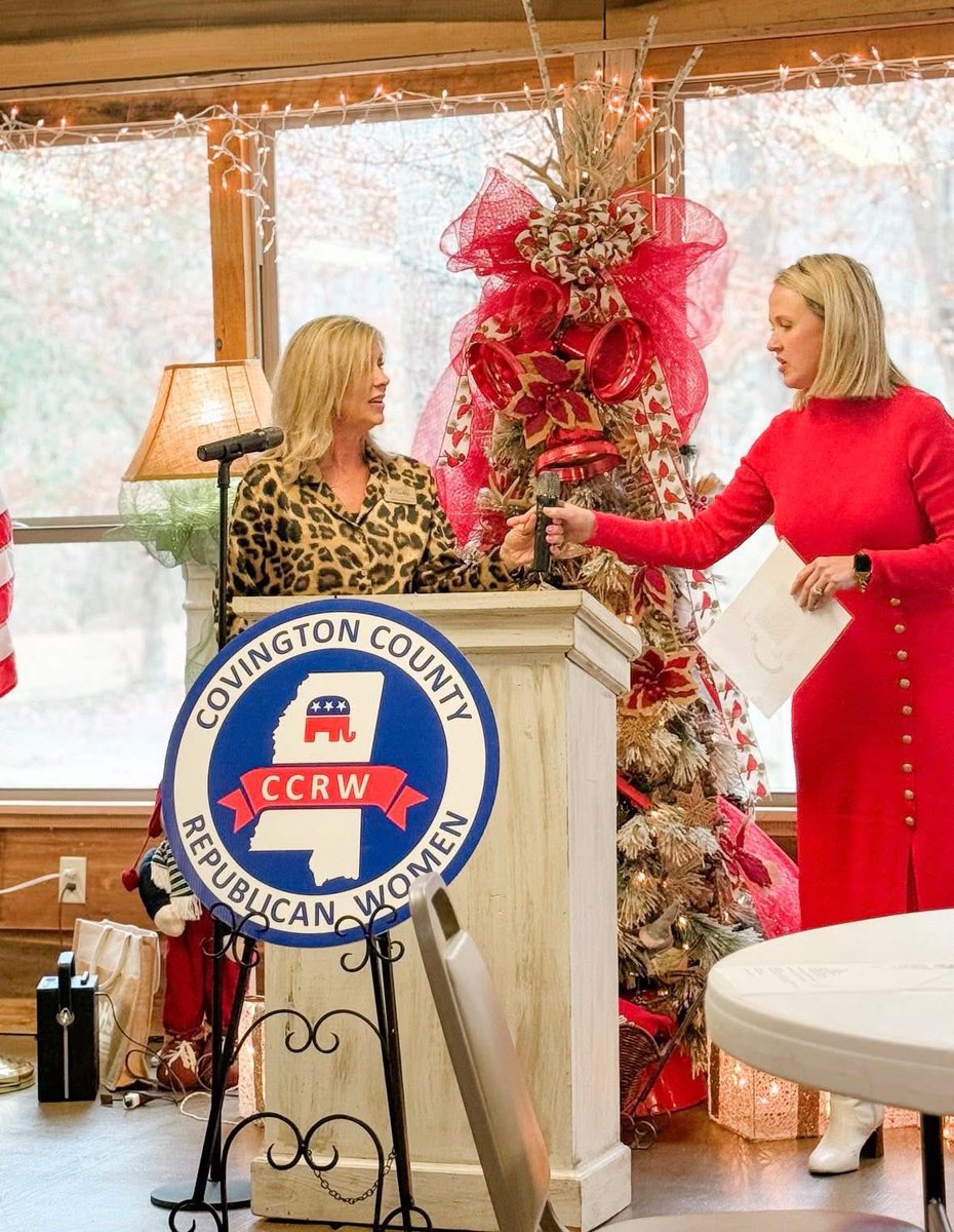 Huge thank you to the Covington County Republican Women for the warm welcome at your Jan meeting! Y’all are doing incredible work and I’m so grateful for the invitation and the great conversation!

#CovingtonCounty #RepublicanWomen #ParentVoiceForParentChoice #EducationFreedom