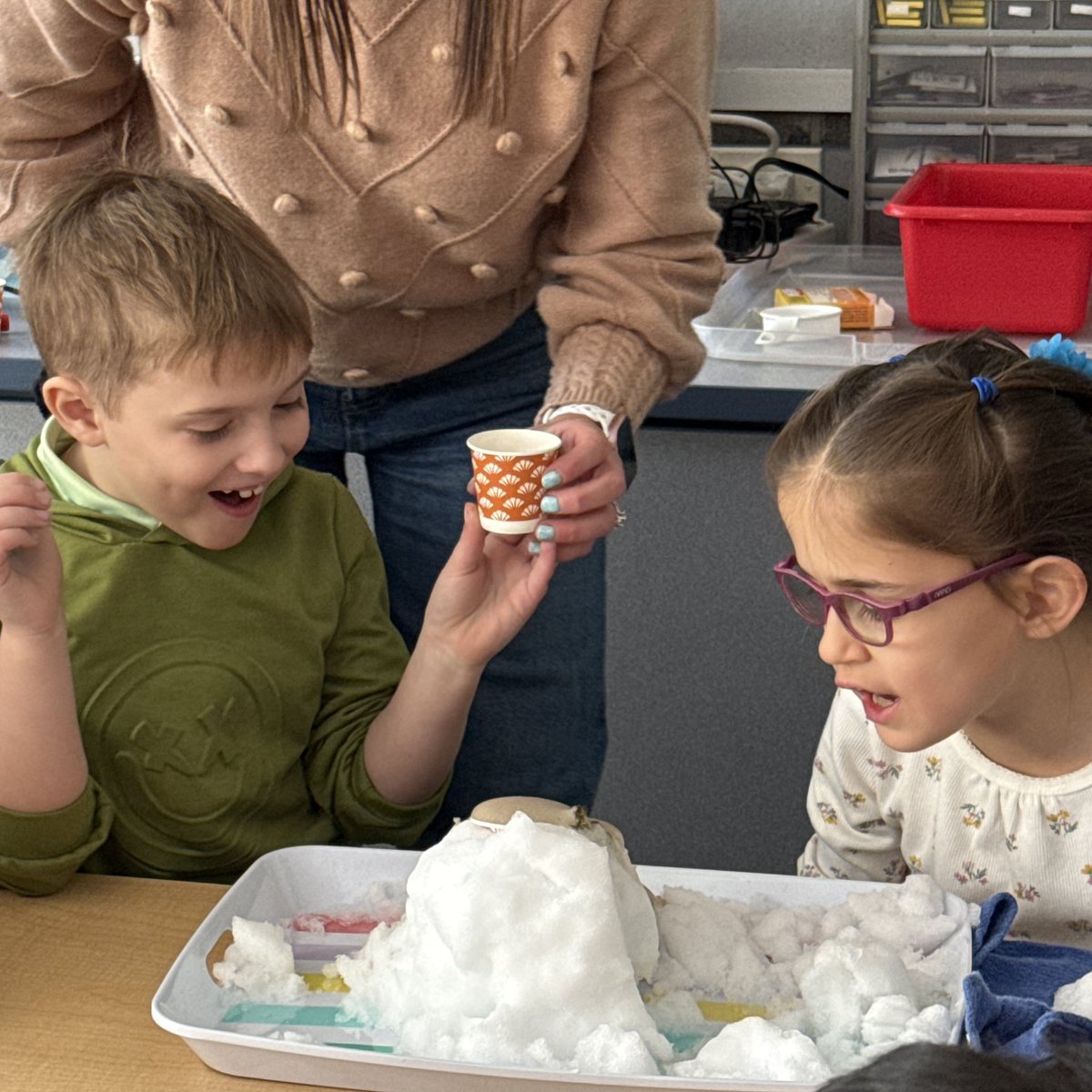 Molly Johnson tweet media