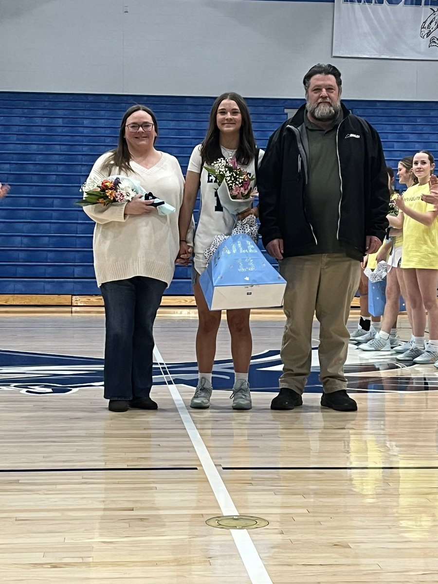 BMSDAthletics's tweet photo. Congratulations Kelly, Hailey, and Delaney. Best wishes on a great future. https://t.co/yBjfOlPz8o