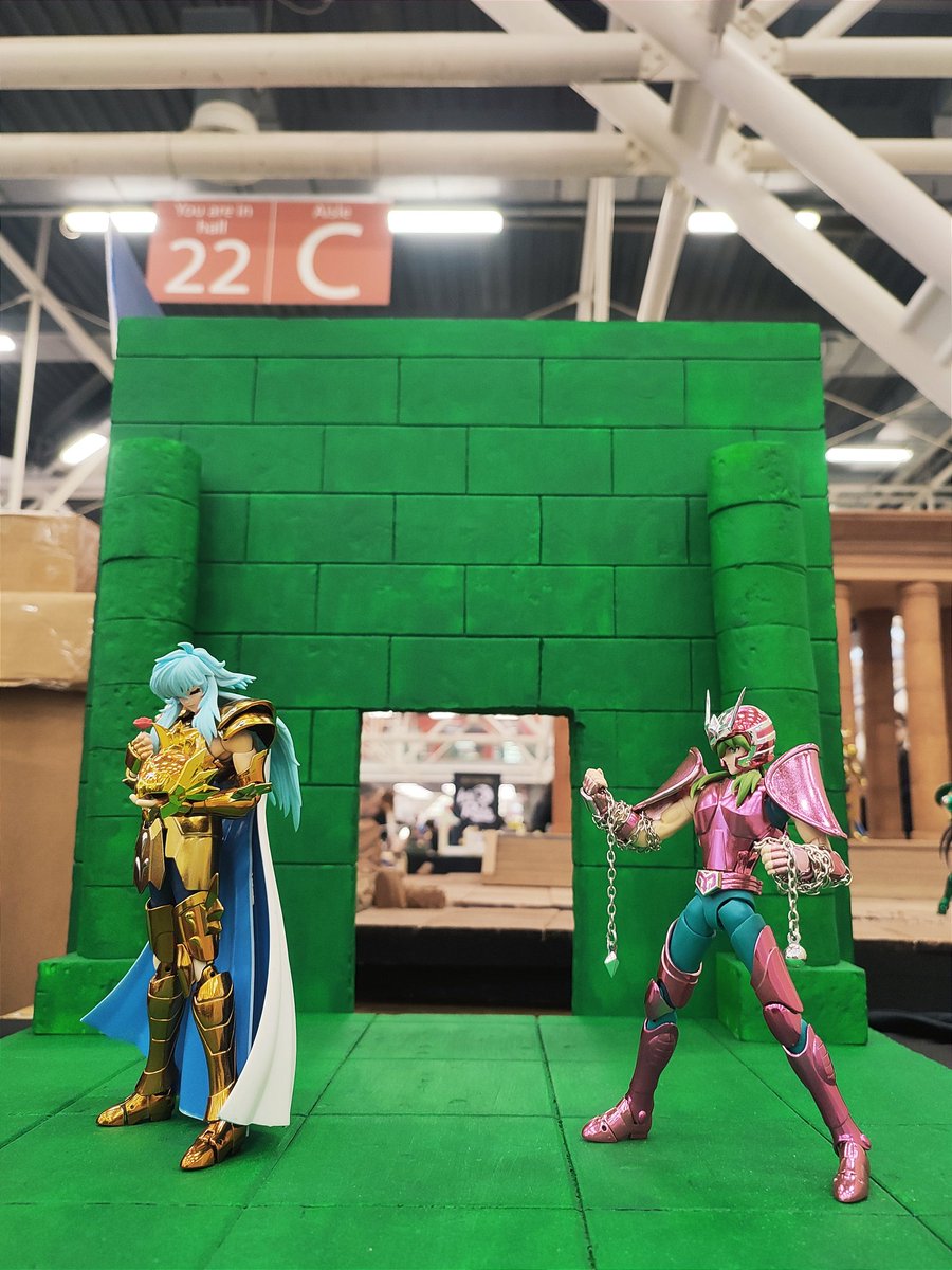 myth_chios's tweet photo. Our exposition of myth cloth and dioramas at Nerdshow Bologna 🇮🇹 stand Myth Hunter - part 4
#SaintSeiya #mythcloth  #聖闘士星矢 #knightsofthezodiac #zodiac #黄金聖闘士 #icavalieridellozodiaco #leschevaliersduzodiaque #oscavaleirosdozodiaco #loscaballerosdelzodiaco #聖闘士聖衣神話 https://t.co/lCJwiXhVif