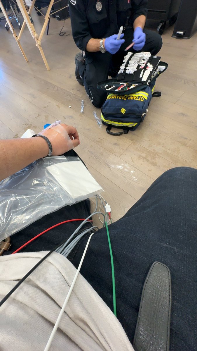 ibbiscus🍉 tweet media