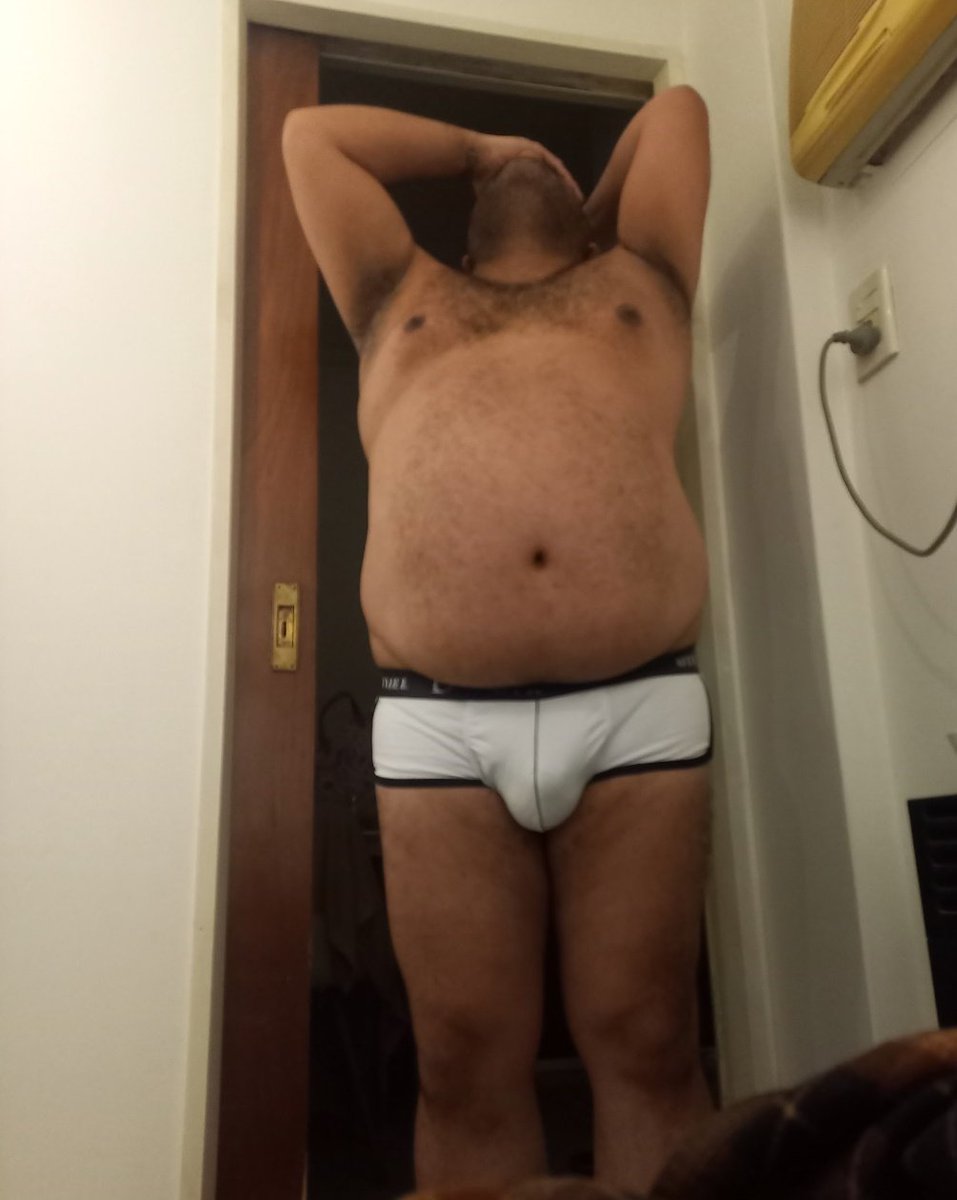 pi792's tweet photo. Qué tal me queda el blanco? https://t.co/3bdQlN4Yf3