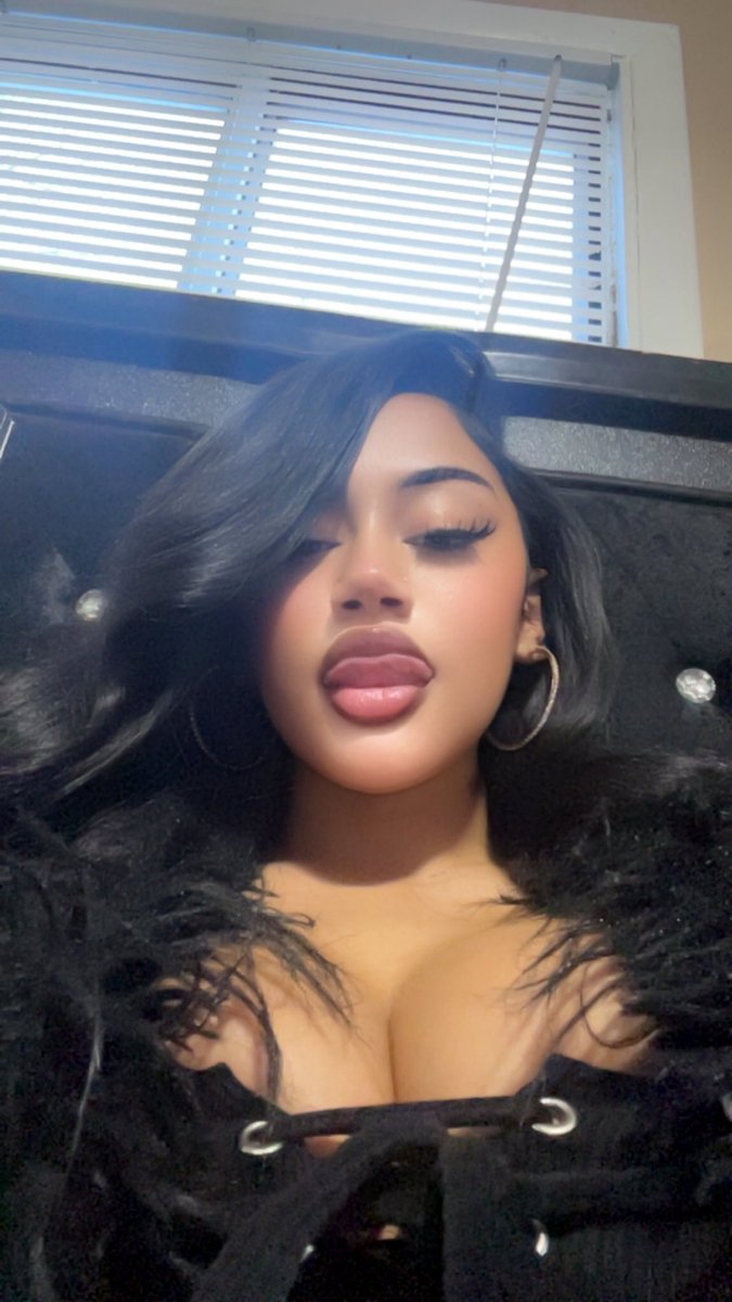 onlyfans.com/helovestok